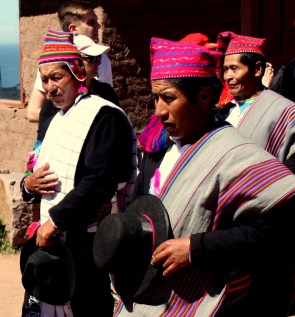 A mix of Catalán and native dress is often evident