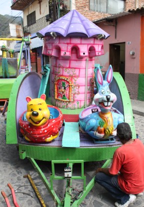 Newly arrived ride, Calle Colón, Ajijic, Jalisco