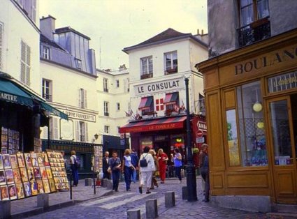 Montmartre musings 005 plaza