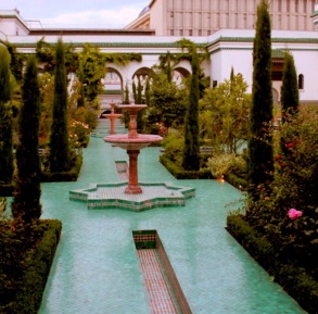 Fountains evoke the Alhambra