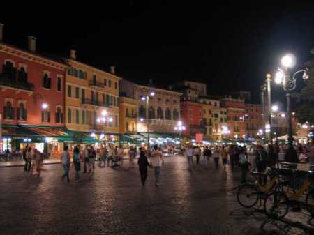 Night life on the streets of Verona, Italy