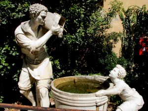 Clear water fountain, Boboli Gardens, FLorence, Italy.
