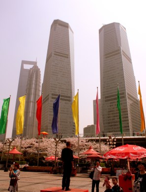 Promenade at outside the Pearl Tower.